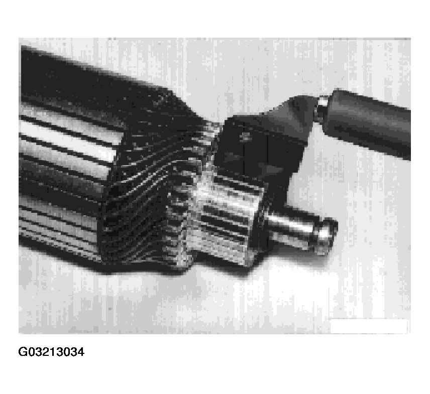 G03213034