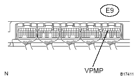 G04676489