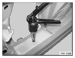 G05477074