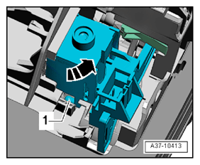 G12767104